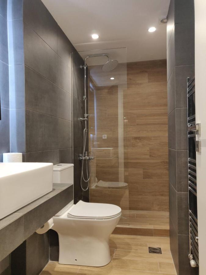 Sunny New Lovely Apartment 60 Meters From The Metro Атина Екстериор снимка