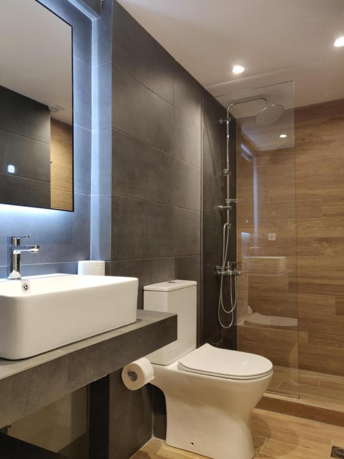 Sunny New Lovely Apartment 60 Meters From The Metro Атина Екстериор снимка